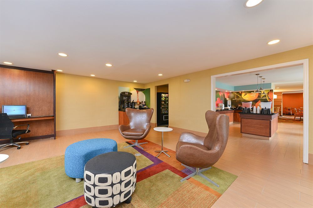 Hotel Baymont By Wyndham Midtown Savannah