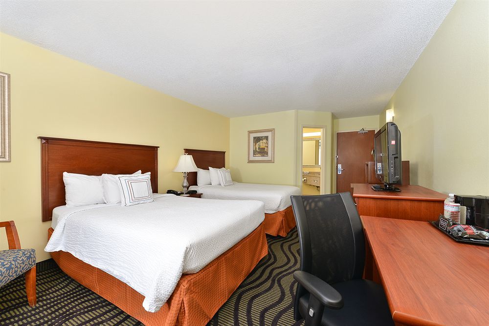 Baymont By Wyndham Midtown Hotel