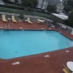 Baymont By Wyndham Savannah Midtown 